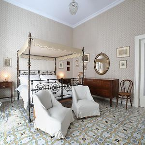 Habitación con Cama Queen